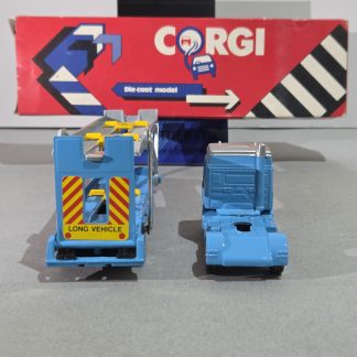 Corgi Juniors Volvo Globetrotter Car Transporter 1:36 Diecast Truck - 1985 - Red Box